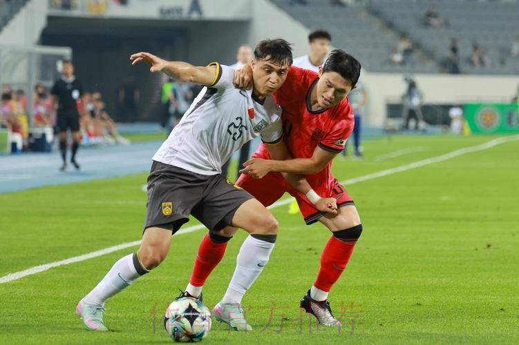 东亚杯 | 巴顿错失良机 中国队0比3韩国队
